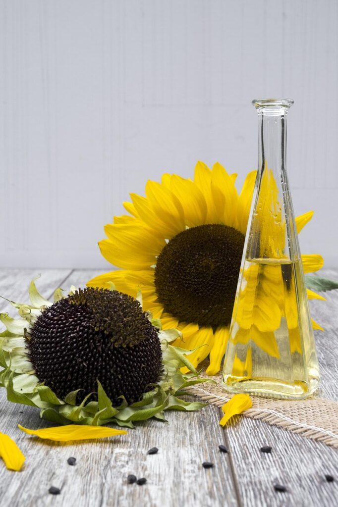 oil, sunflower oil, edible oil, food, nourishment, cook, sunflower, bottle, flower, flower wallpaper, plant, flora, yellow, summer, blossom, bloom, flower background, nature, beautiful flowers, bloom, sunflower seeds, kernels, seeds